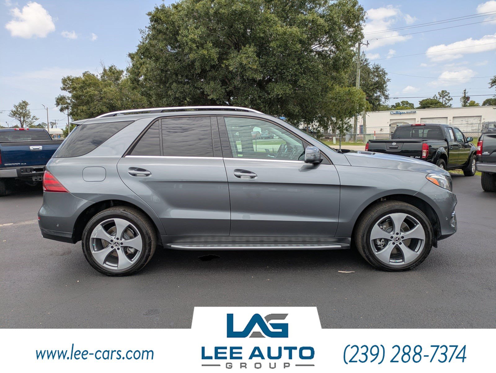 Used 2019 Mercedes-Benz GLE 400 4MATIC w/ Premium 3 Package image 2
