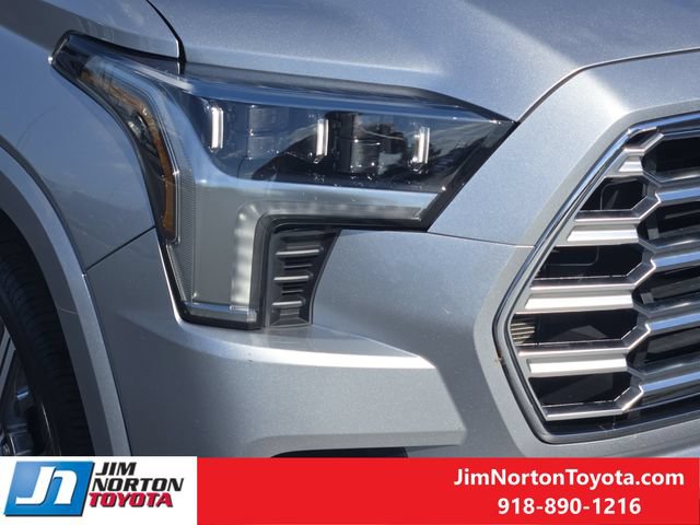 Used 2023 Toyota Sequoia Capstone AWD/4WD image 10