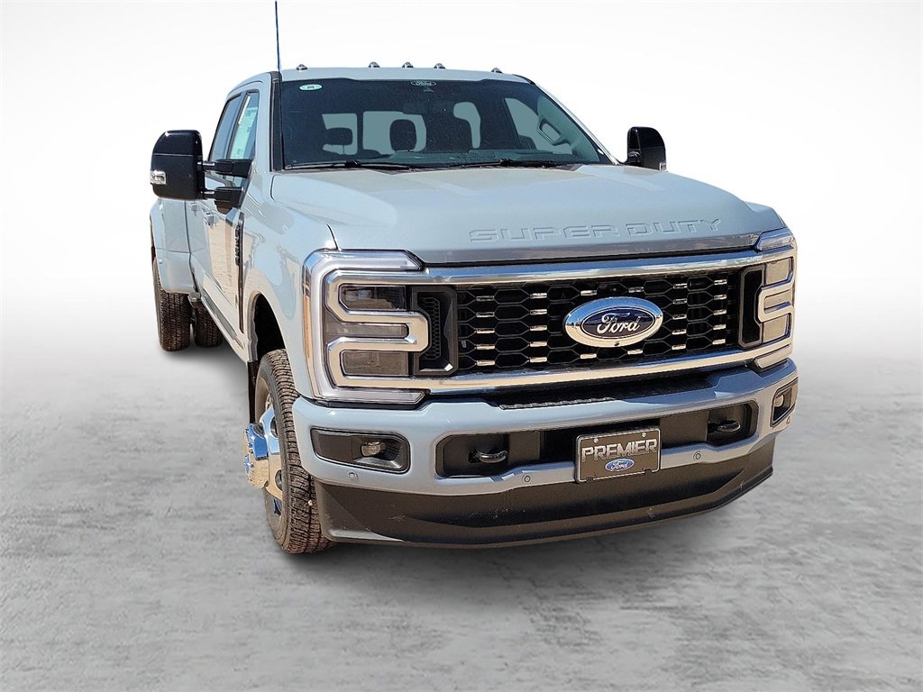 New 2026 Ford F350 Platinum image 2