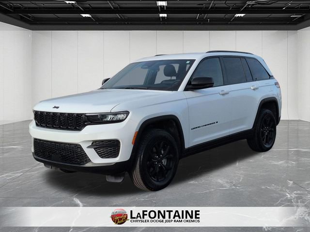 Certified 2025 Jeep Grand Cherokee Altitude image 1