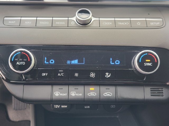Used 2024 Hyundai Elantra Blue FWD image 19