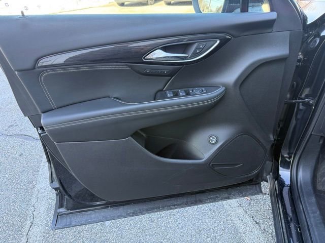 Used 2022 Buick Envision Essence w/ Safety Package image 12