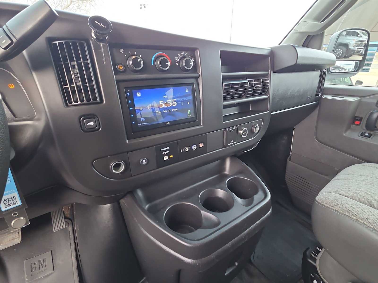 Used 2017 Chevrolet Express 3500 LT w/ LT Preferred Equipment Group image 21