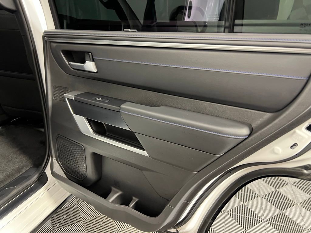Used 2024 Toyota Sequoia Platinum image 32