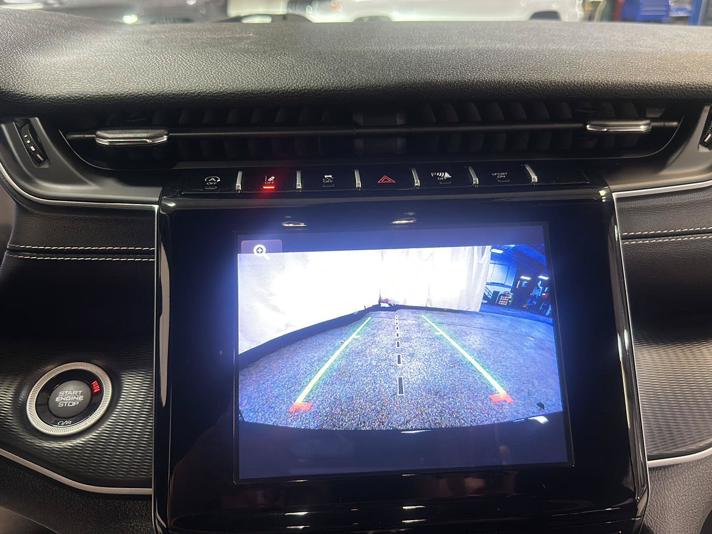 Certified 2024 Jeep Grand Cherokee L Altitude AWD/4WD image 22