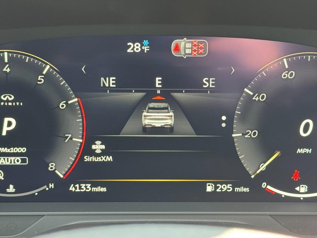 Used 2026 INFINITI QX60 Luxe w/ Family Package image 19