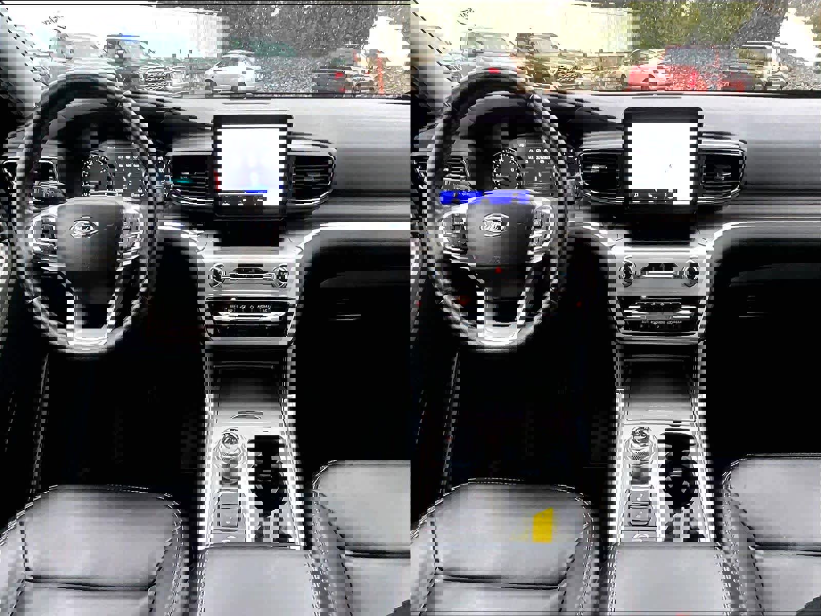 Used 2022 Ford Explorer XLT w/ Equipment Group 202A image 22