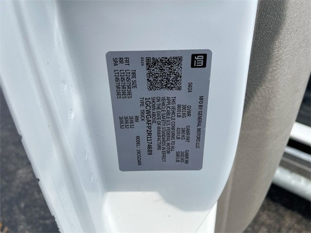 Used 2024 Chevrolet Express 2500 w/ Driver Convenience Package image 31