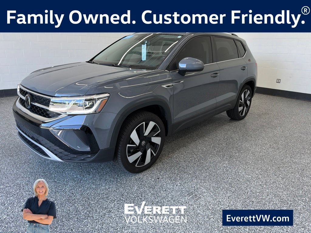 Certified 2024 Volkswagen Taos SEL AWD/4WD image 1