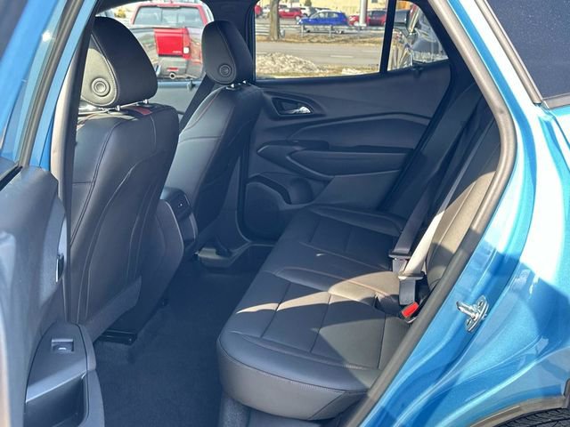 Used 2025 Chevrolet Trax RS image 18