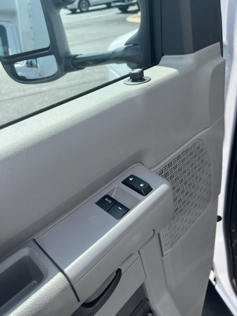 New 2025 Ford E-450 and Econoline 450 Super Duty w/ Driver's Safety Package RWD image 15