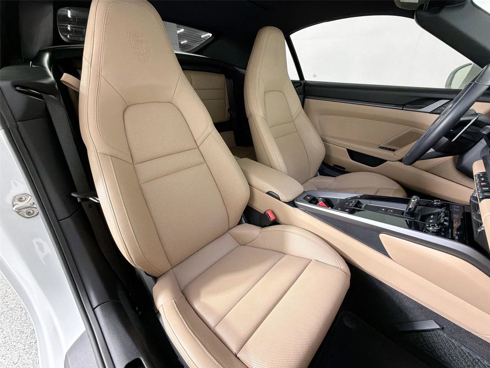 Certified 2023 Porsche 911 Carrera RWD image 27