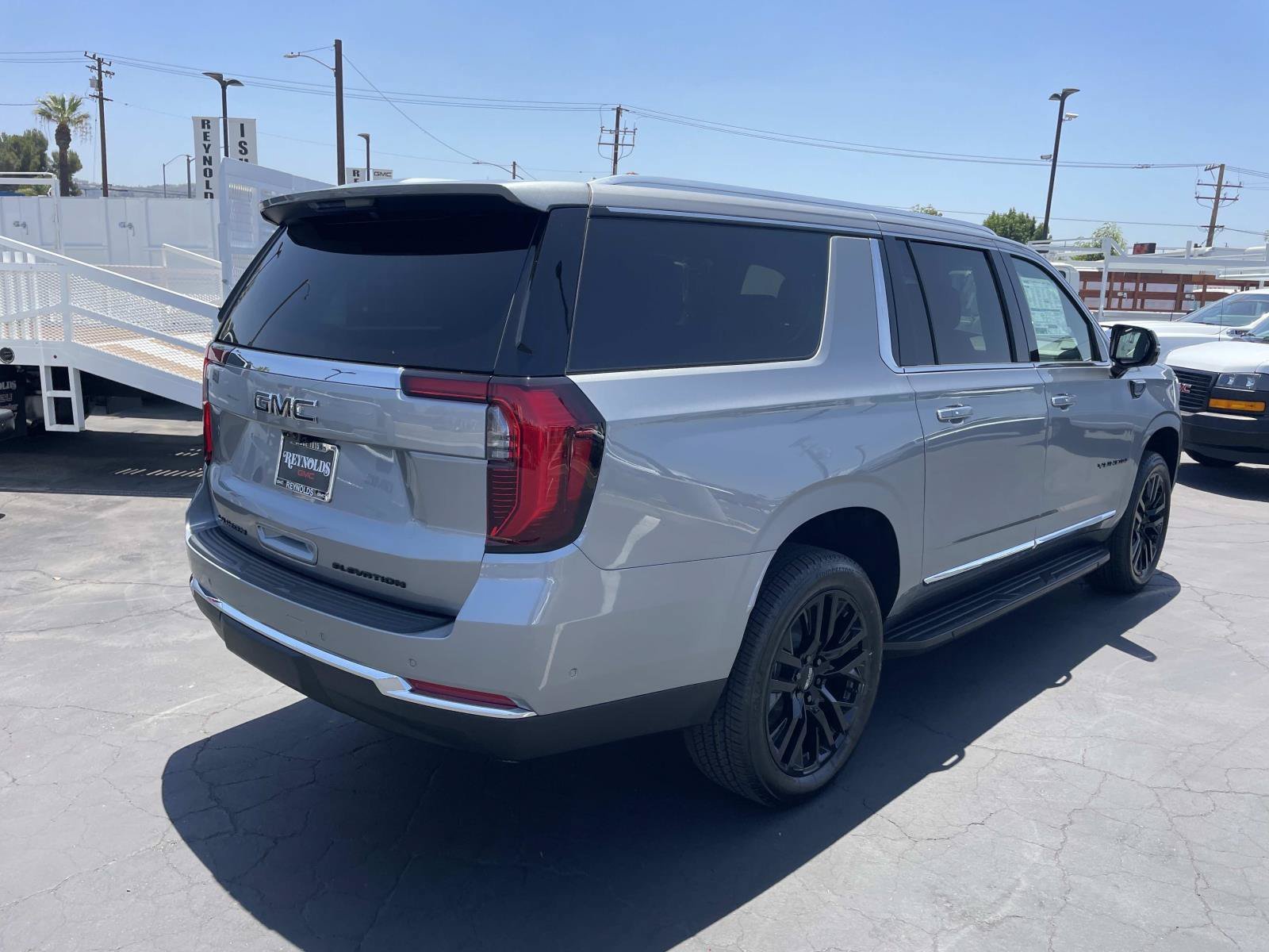 New 2026 GMC Yukon XL Elevation w/ Elevation Premium Package RWD image 5