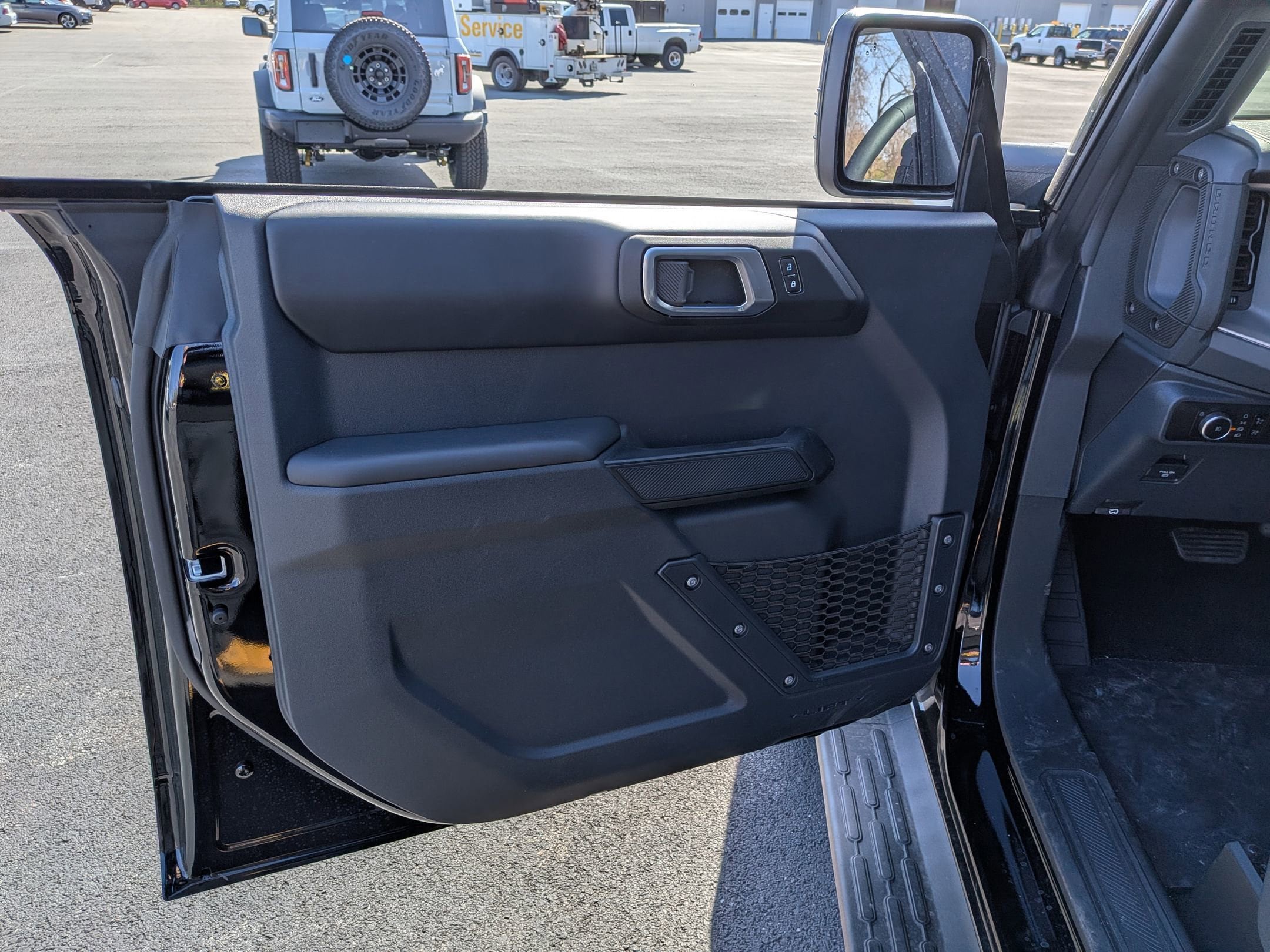 New 2026 Ford Bronco Outer Banks AWD/4WD image 11