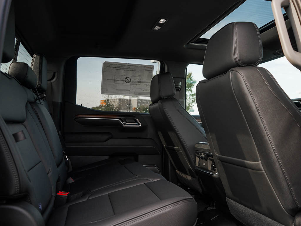 New 2026 GMC Sierra 1500 Denali w/ Denali Reserve Package image 10