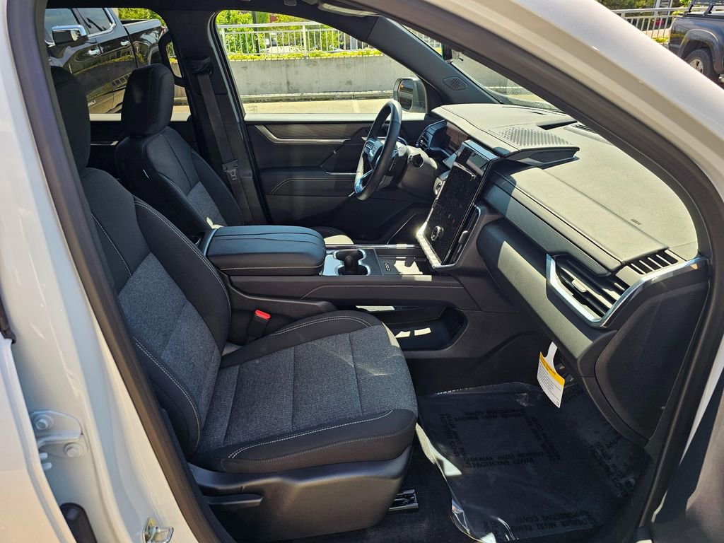 Used 2026 GMC Acadia Elevation w/ Black Edition AWD/4WD image 11
