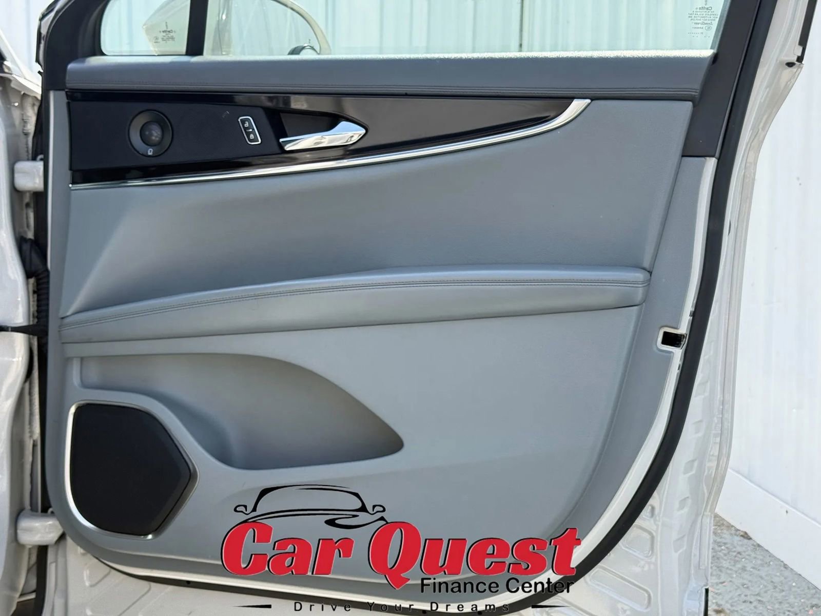 Used 2021 Lincoln Nautilus Reserve image 22