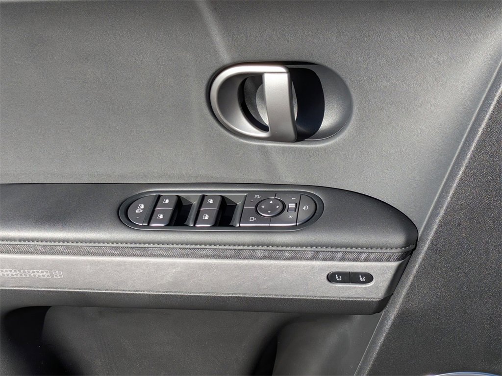 New 2026 Hyundai Ioniq 5 SEL image 17