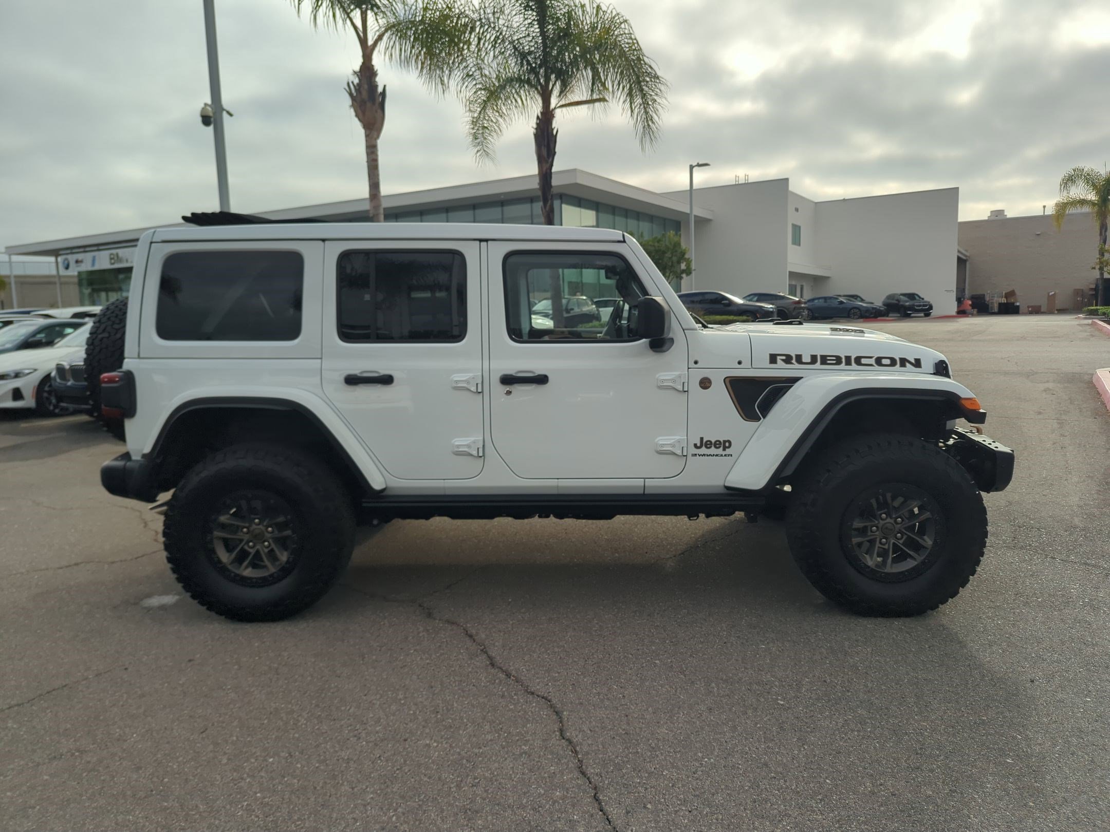 Used 2025 Jeep Wrangler Unlimited Rubicon 392 image 11