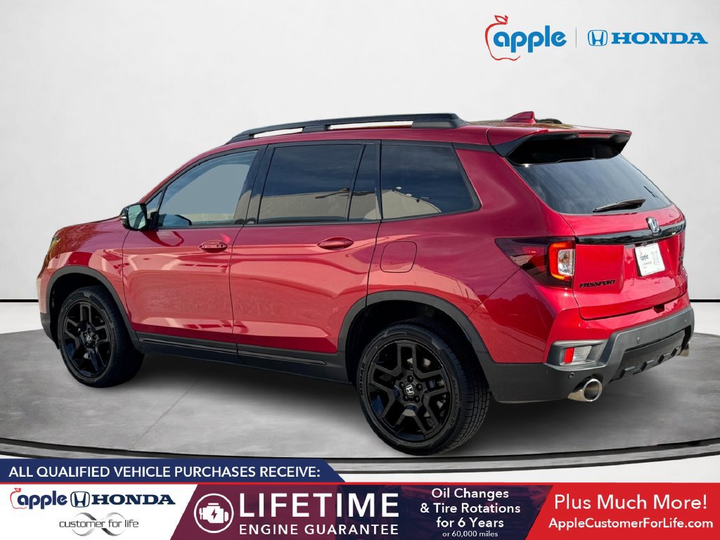 Used 2024 Honda Passport Black Edition image 4