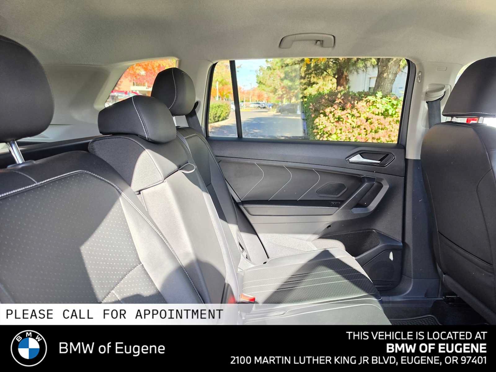 Used 2022 Volkswagen Tiguan SE AWD/4WD image 15