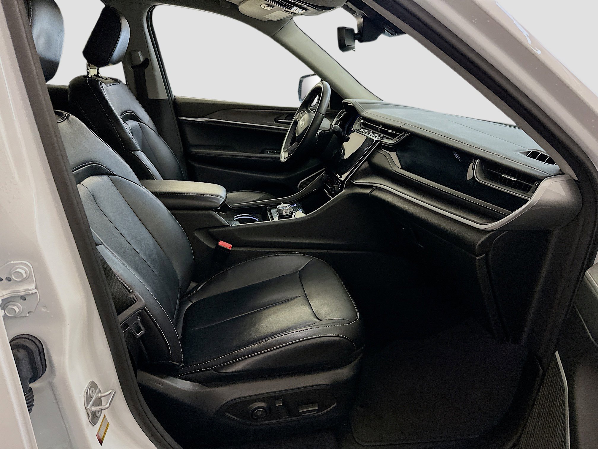 Used 2022 Jeep Grand Cherokee L Limited image 35