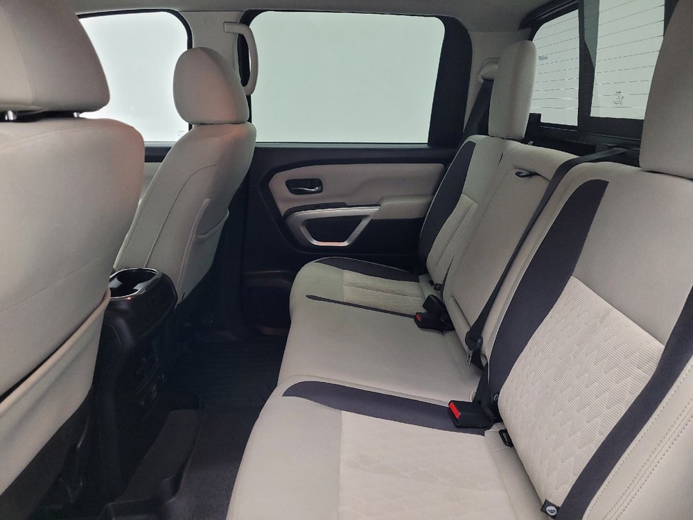 Used 2021 Nissan Titan SV w/ SV Convenience Package RWD image 18