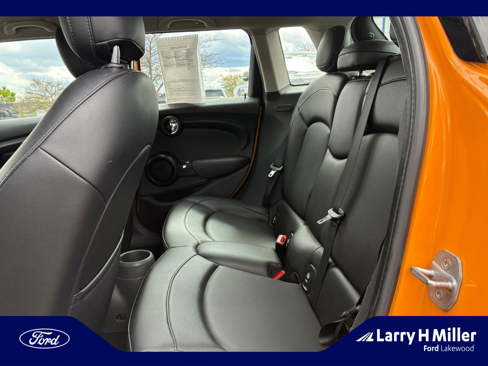 Used 2016 MINI Cooper 4-Door Hardtop image 17