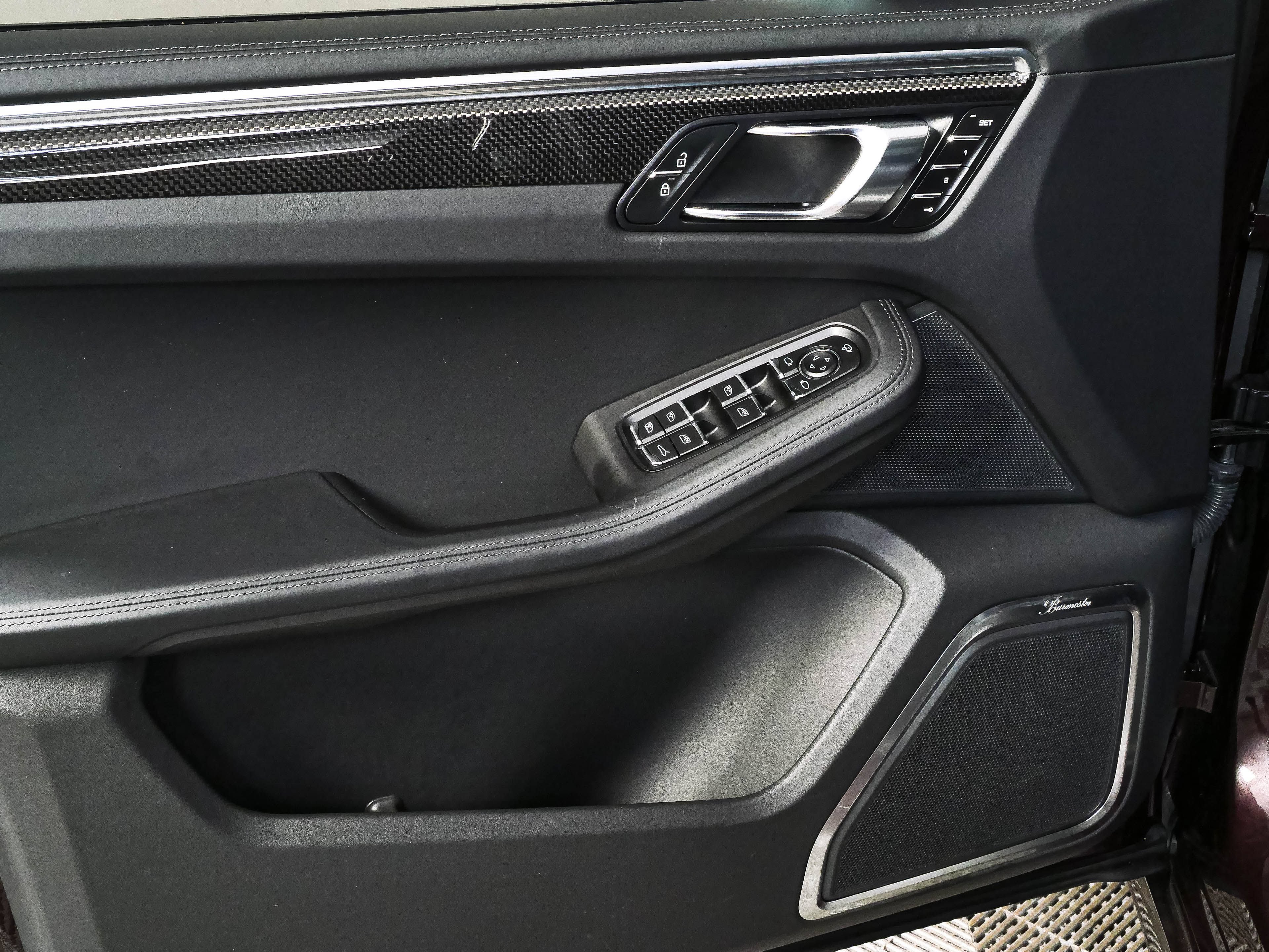 Certified 2024 Porsche Macan GTS AWD/4WD image 6