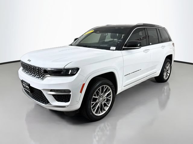Used 2023 Jeep Grand Cherokee Summit w/ Adv Protech Group IV AWD/4WD image 3