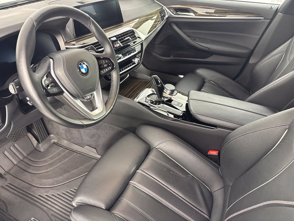Used 2020 BMW 530i xDrive w/ Convenience Package AWD/4WD image 11