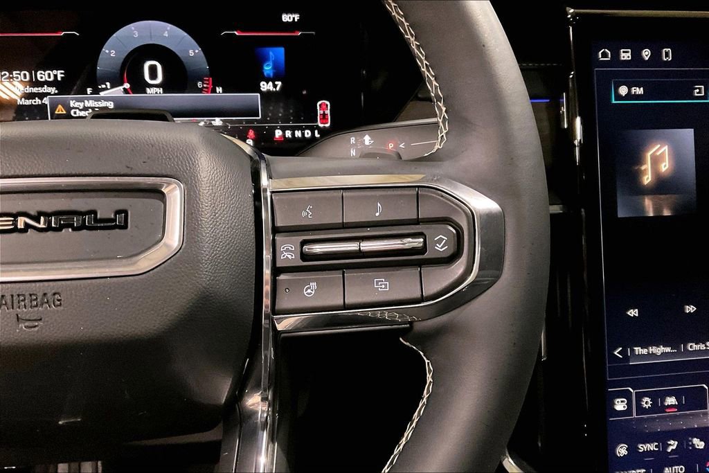 Used 2024 GMC Acadia Denali w/ Super Cruise Package image 18