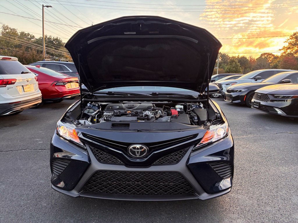Used 2019 Toyota Camry SE FWD image 10