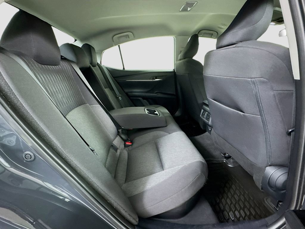 Used 2025 Toyota Camry LE image 25