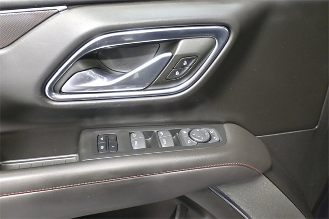 Certified 2022 Chevrolet Suburban RST w/ Sport Performance Package image 17