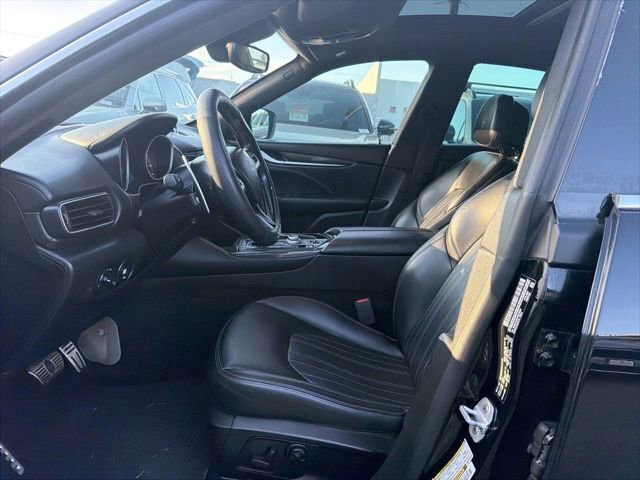 Used 2017 Maserati Levante S AWD/4WD image 7
