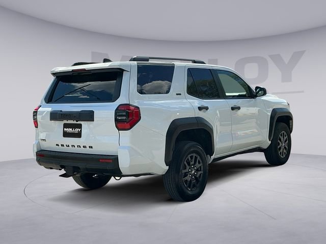 Used 2025 Toyota 4Runner SR5 AWD/4WD image 5