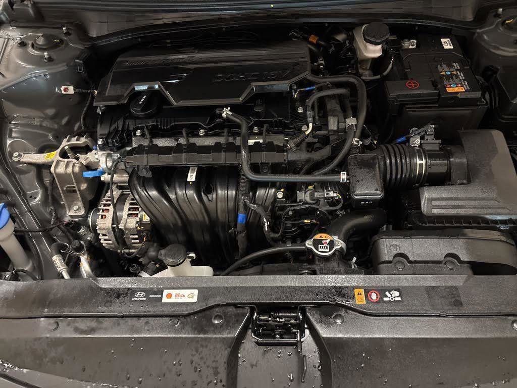 New 2026 Hyundai Elantra Sport FWD image 19