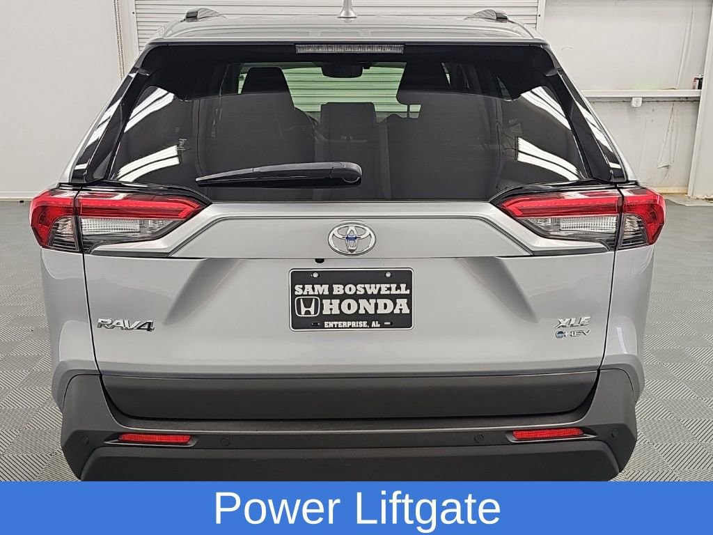 Used 2025 Toyota RAV4 XLE Premium AWD/4WD image 8