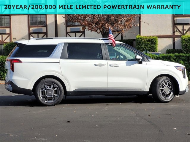 New 2026 Kia Carnival EX image 3