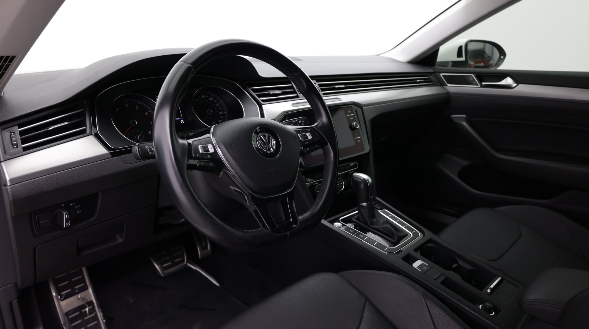 Used 2019 Volkswagen Arteon SE AWD/4WD image 12
