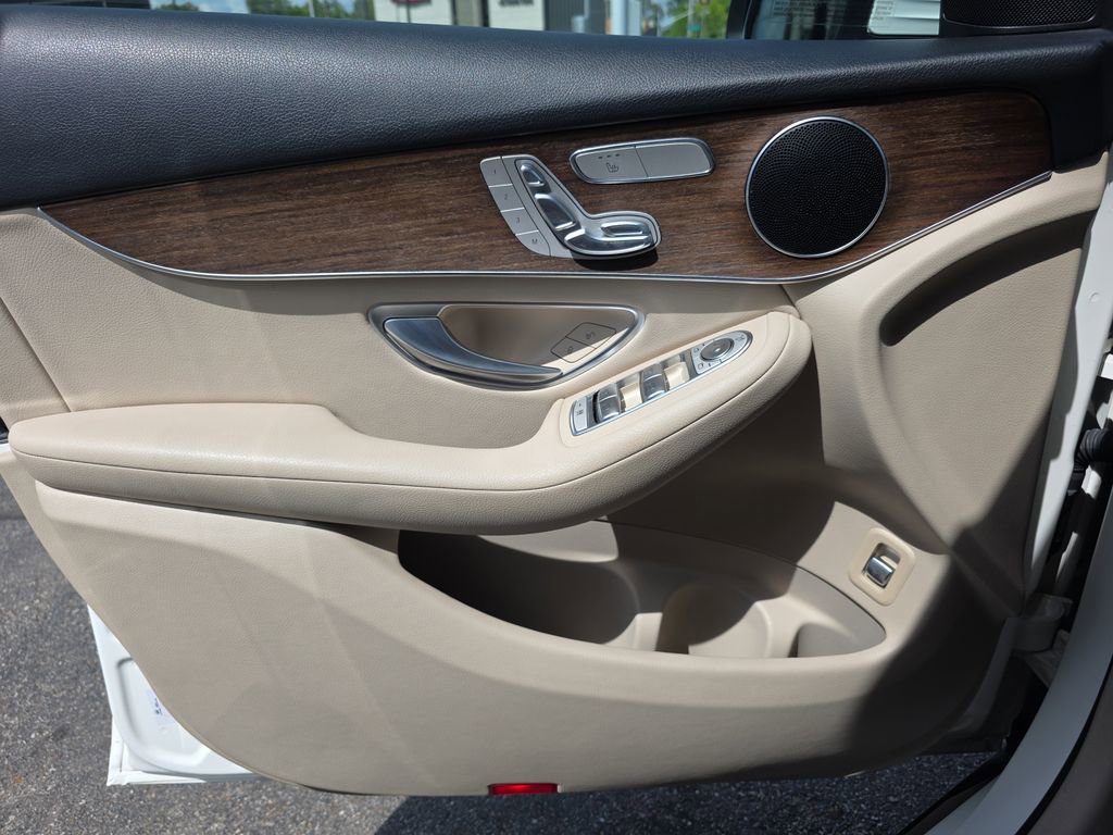 Certified 2021 Mercedes-Benz GLC 300 4MATIC image 19