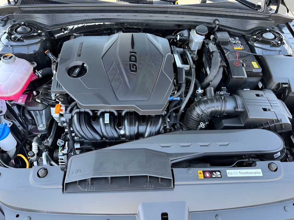 Used 2025 Kia K5 LXS FWD image 30