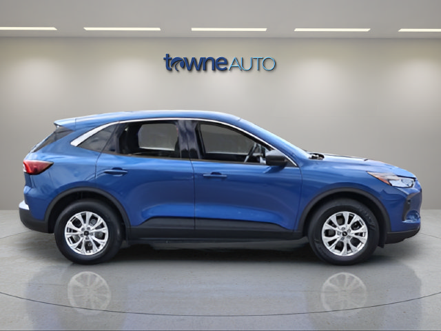 Certified 2023 Ford Escape Active AWD/4WD image 8
