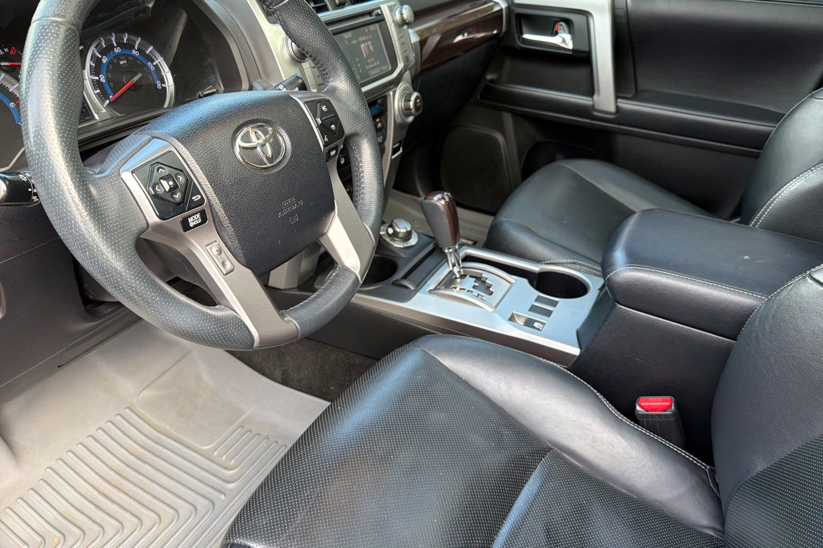 Used 2018 Toyota 4Runner Limited image 10