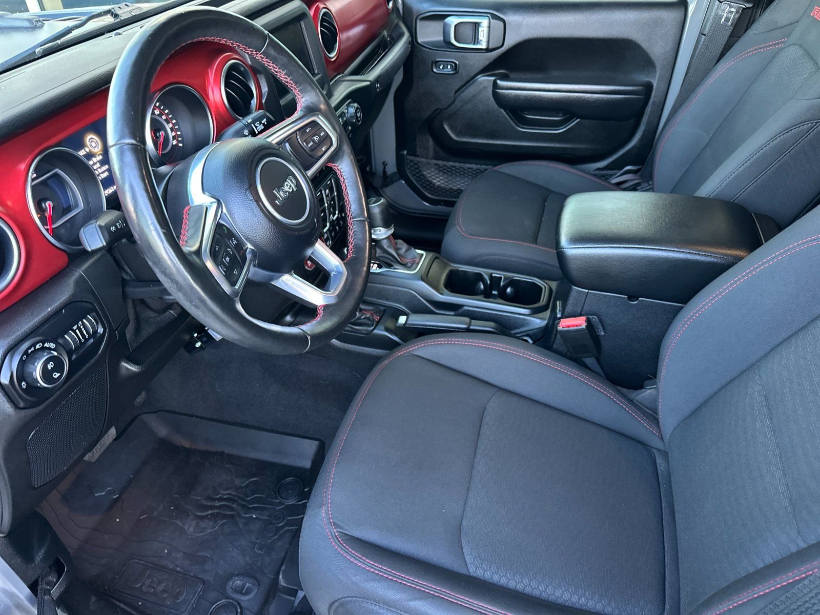 Used 2021 Jeep Gladiator Rubicon w/ Cold Weather Group image 9