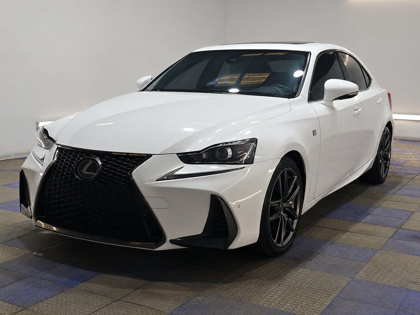 Used 2019 Lexus IS 300 F Sport w/ F Sport Package RWD image 1