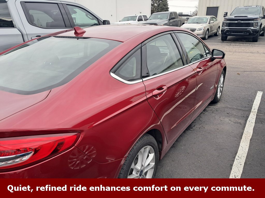 Used 2019 Ford Fusion SE image 7
