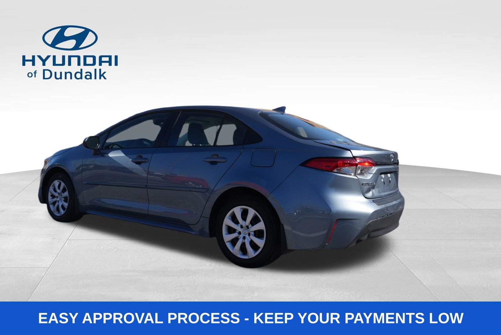 Used 2023 Toyota Corolla LE image 3