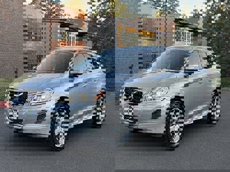 Used 2012 Volvo XC60 T6 R-Design image 1